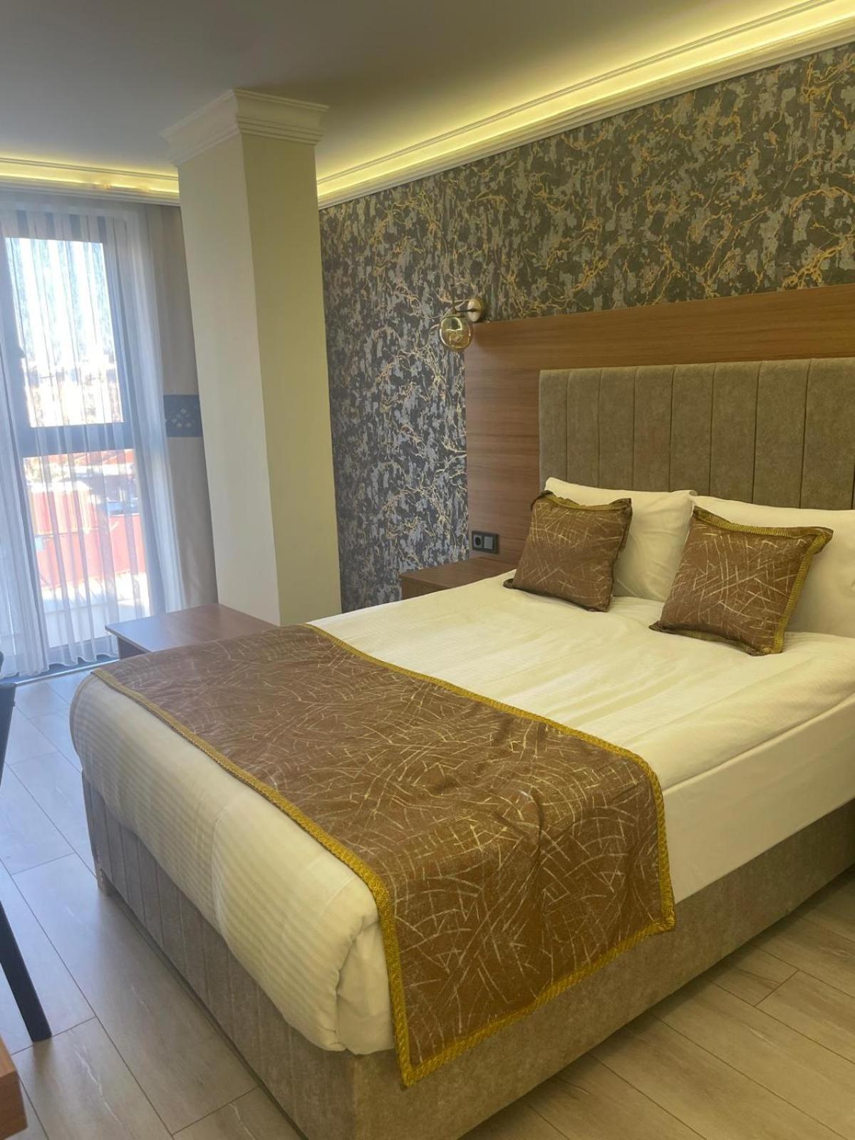 Golden Lux Hotel อันตัลยา ภายนอก รูปภาพ